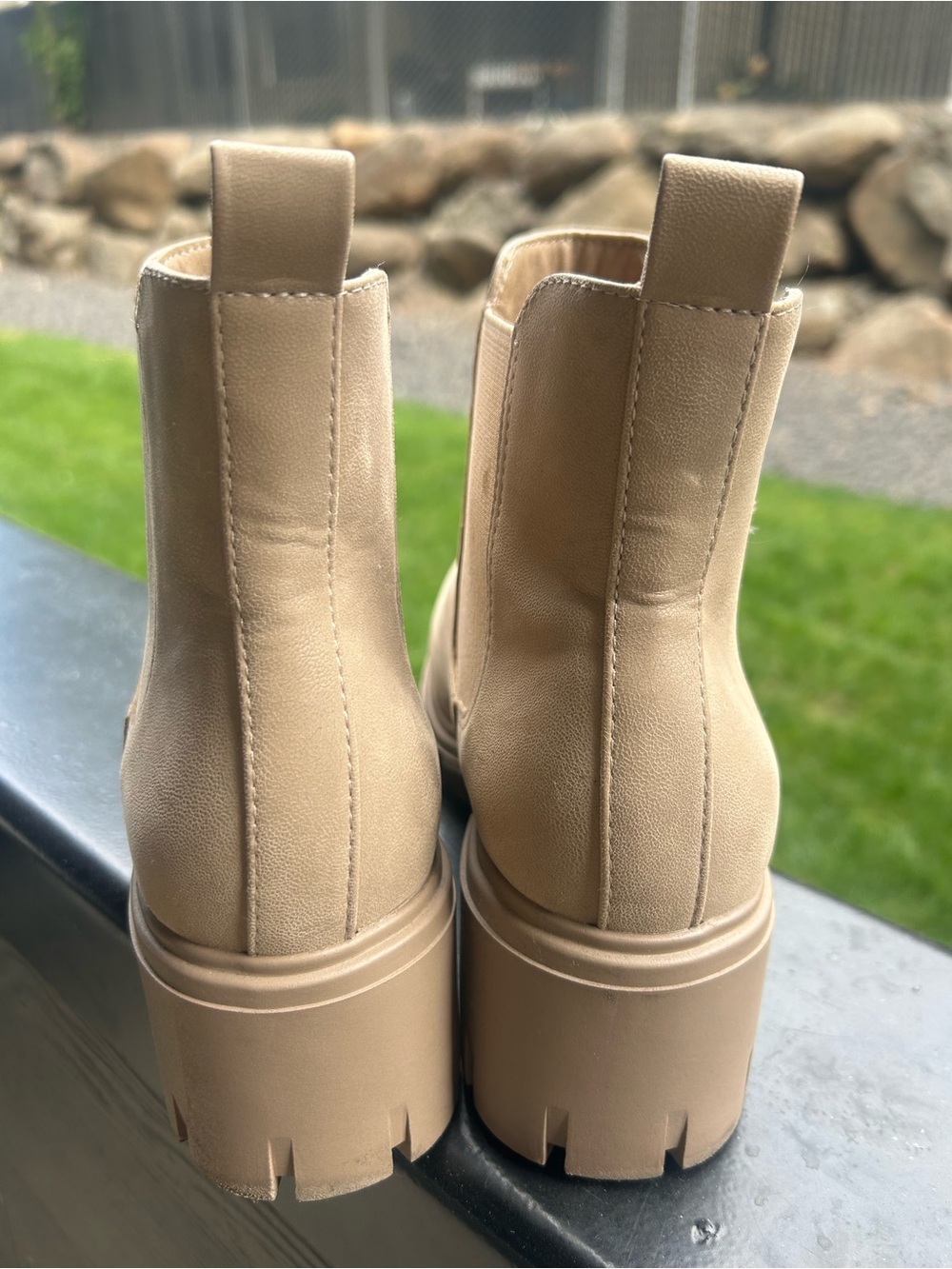 Women’s MIA Chelsea Boot in Beige - Picture 4 of 5